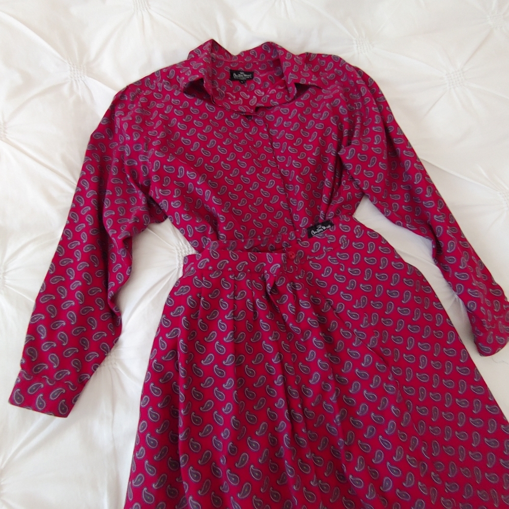 Countess Mara 70s red & blue paisley printed skirt & shirt set. Size 12
